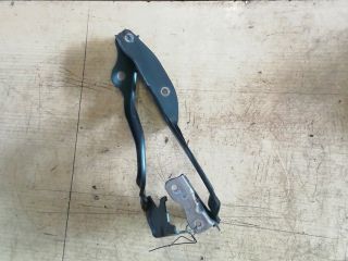 bontott SUZUKI SWIFT III Motorháztető Zsanér Pár