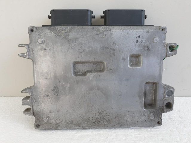 bontott SUZUKI SWIFT III Motorvezérlő