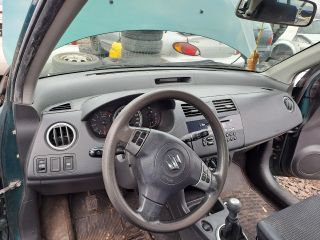 bontott SUZUKI SWIFT III Multikormány