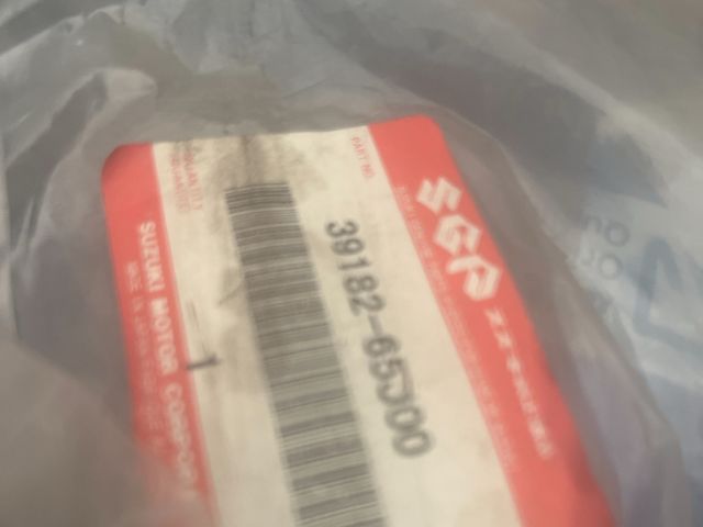 bontott SUZUKI SWIFT III Műszerfal alatti Műanyag Elem