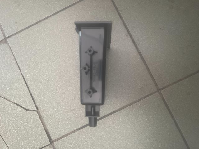 bontott SUZUKI SWIFT III Műszerfal alatti Műanyag Elem