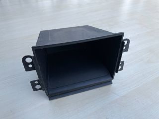 bontott SUZUKI SWIFT III Műszerfal alatti Műanyag Elem