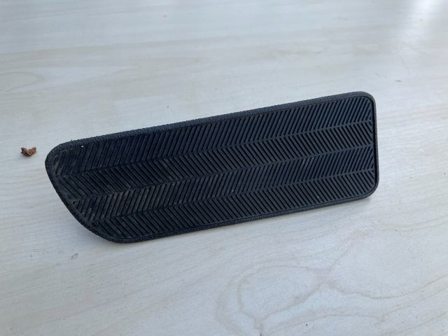 bontott SUZUKI SWIFT III Műszerfal alatti Műanyag Elem