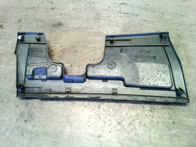 bontott SUZUKI SWIFT III Műszerfal alatti Műanyag Elem