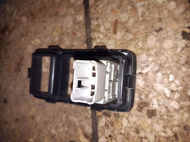 bontott SUZUKI SWIFT III Műszerfal Fényerő Szabályzó