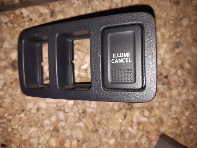 bontott SUZUKI SWIFT III Műszerfal Fényerő Szabályzó