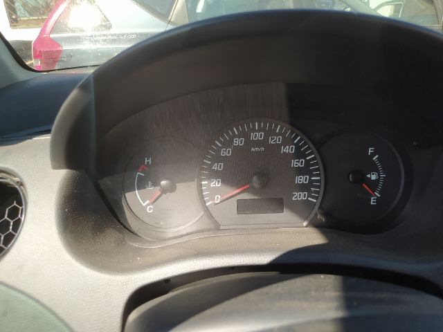 bontott SUZUKI SWIFT III Műszerfal Héj