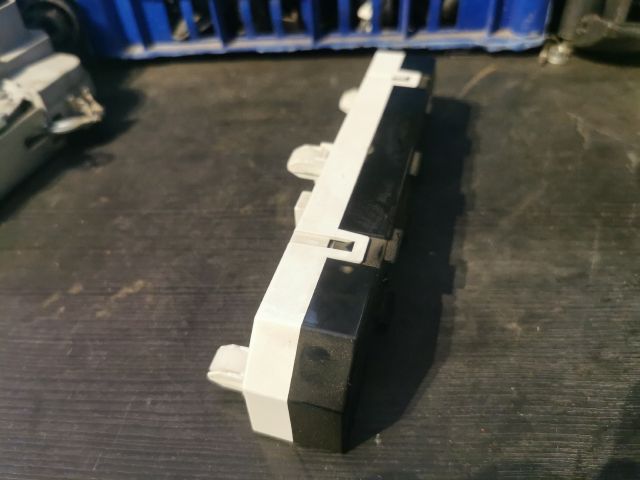 bontott SUZUKI SWIFT III Óra (Időmérő)