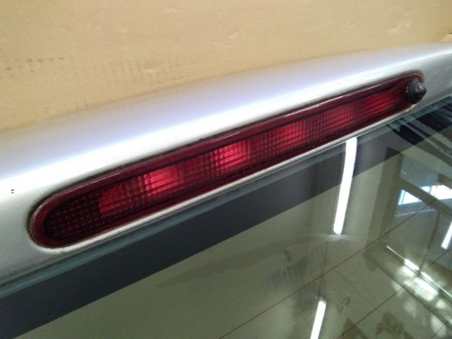 bontott SUZUKI SWIFT III Pótféklámpa