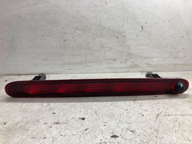 bontott SUZUKI SWIFT III Pótféklámpa