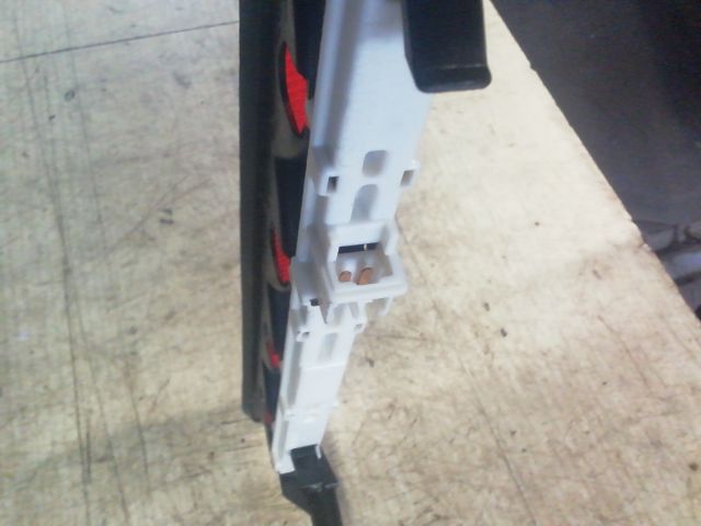 bontott SUZUKI SWIFT III Pótféklámpa