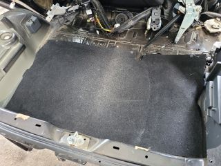 bontott SUZUKI SWIFT III Pótkerék Takaró