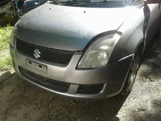 bontott SUZUKI SWIFT III Rádió / CD