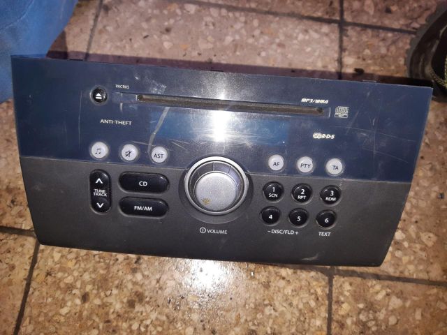 bontott SUZUKI SWIFT III Rádió / CD