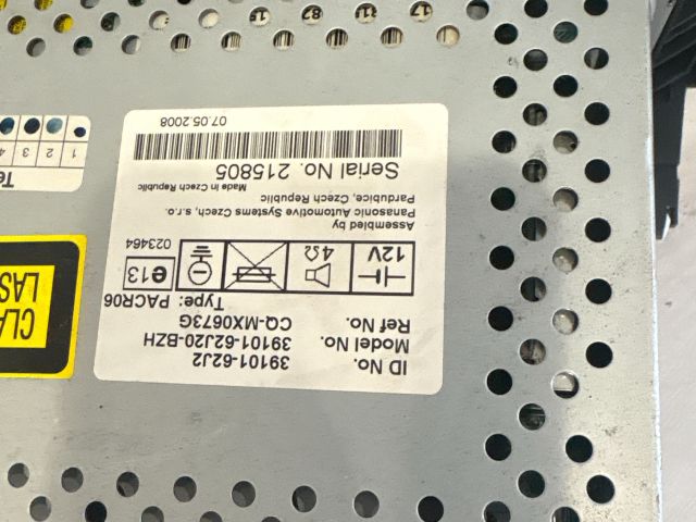 bontott SUZUKI SWIFT III Rádió / CD