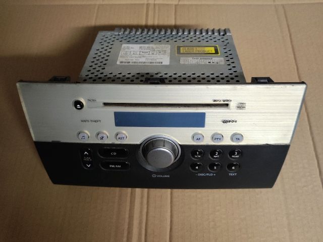 bontott SUZUKI SWIFT III Rádió / CD