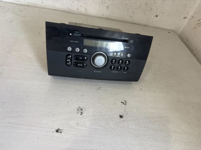 bontott SUZUKI SWIFT III Rádió / CD