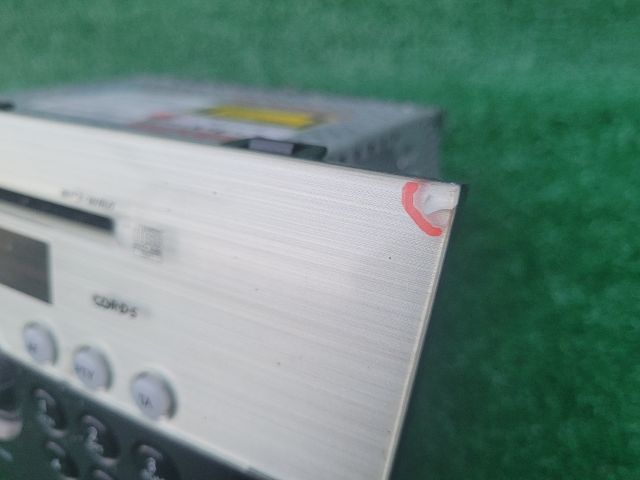 bontott SUZUKI SWIFT III Rádió / CD