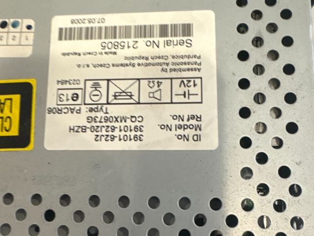 bontott SUZUKI SWIFT III Rádió / CD