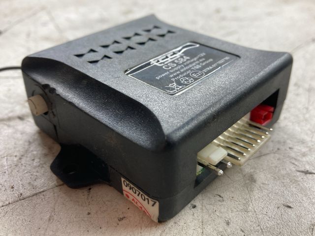 bontott SUZUKI SWIFT III Riasztó Központ