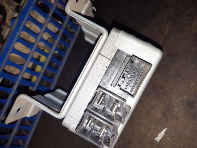 bontott SUZUKI SWIFT III Szervó Szivattyú Elektronika