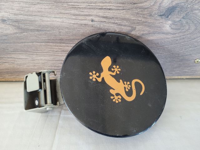 bontott SUZUKI SWIFT III Tankajtó