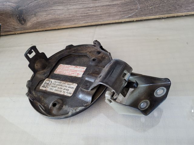 bontott SUZUKI SWIFT III Tankajtó