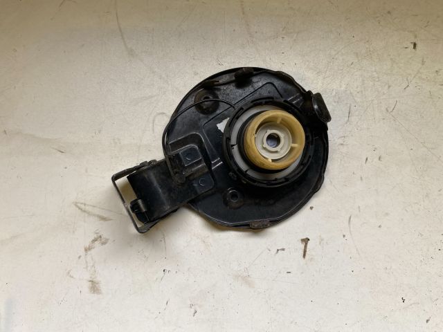 bontott SUZUKI SWIFT III Tankajtó