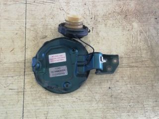 bontott SUZUKI SWIFT III Tankajtó