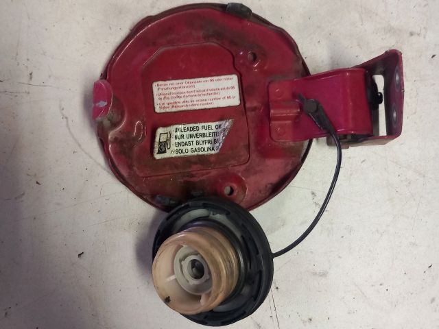 bontott SUZUKI SWIFT III Tankajtó