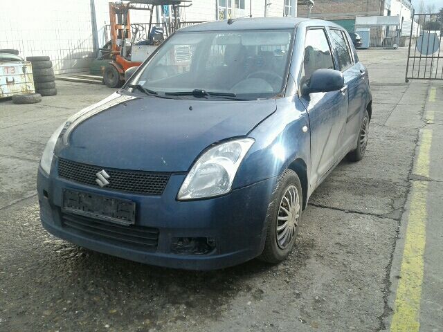 bontott SUZUKI SWIFT III Tanksapka