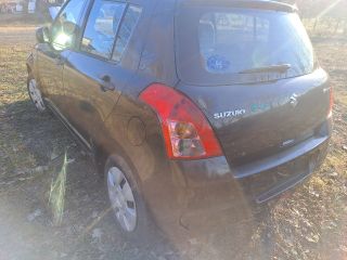 bontott SUZUKI SWIFT III Tető