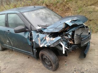 bontott SUZUKI SWIFT III Tető