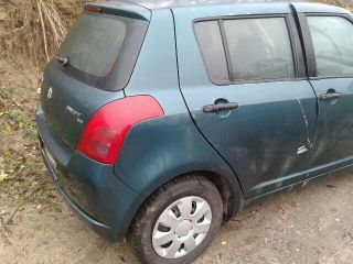 bontott SUZUKI SWIFT III Tető