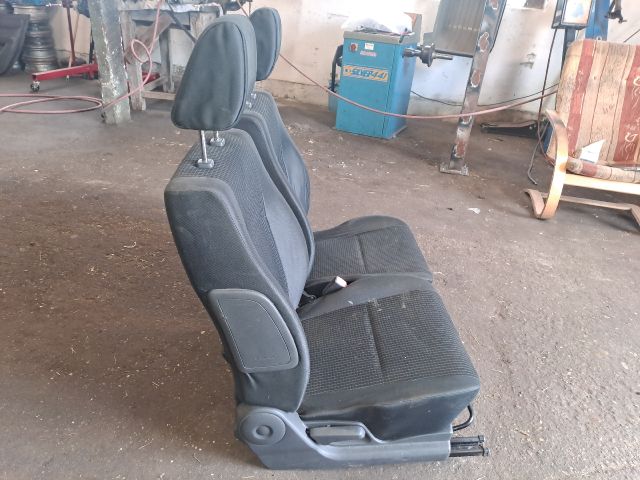 bontott SUZUKI SWIFT III Ülés Szett