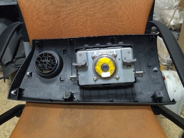 bontott SUZUKI SWIFT III Utasoldali Légzsák