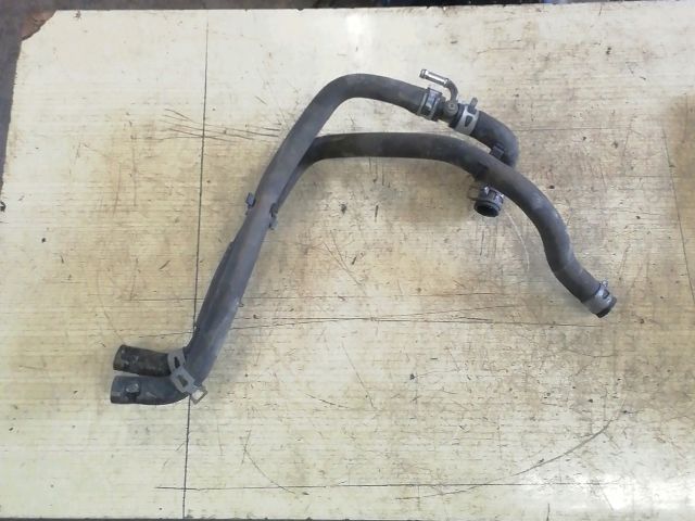 bontott SUZUKI SWIFT III Utastér Fűtéscső