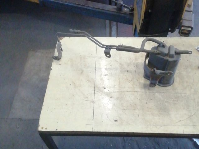 bontott SUZUKI SWIFT III Üzemanyagszűrő Ház