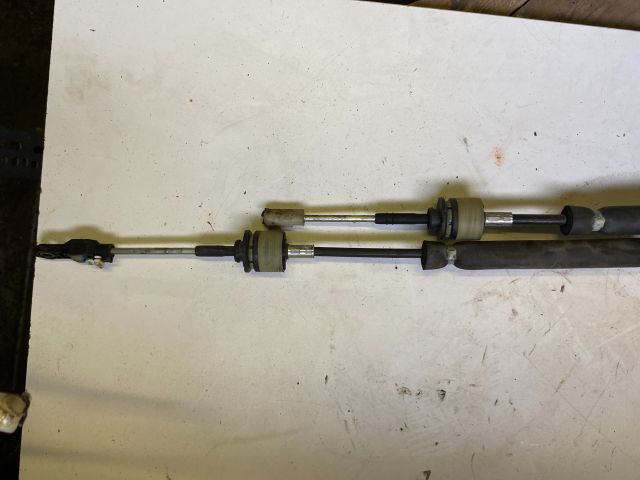 bontott SUZUKI SWIFT III Váltó Bowden