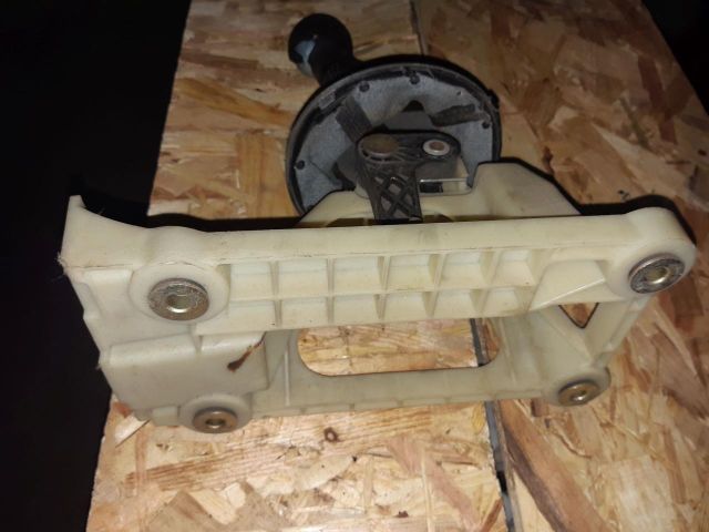 bontott SUZUKI SWIFT III Váltó Kulissza