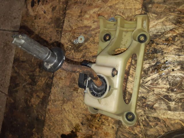 bontott SUZUKI SWIFT III Váltó Kulissza