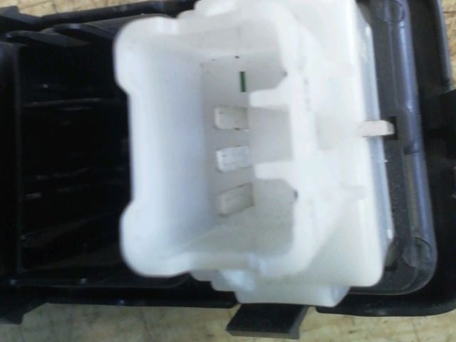 bontott SUZUKI SWIFT III Világítás Kapcsoló