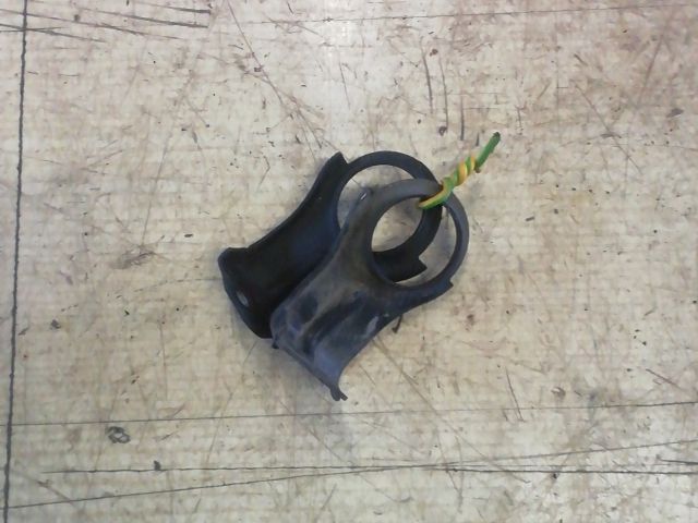 bontott SUZUKI SWIFT III Vízhűtő Radiátor Tartó