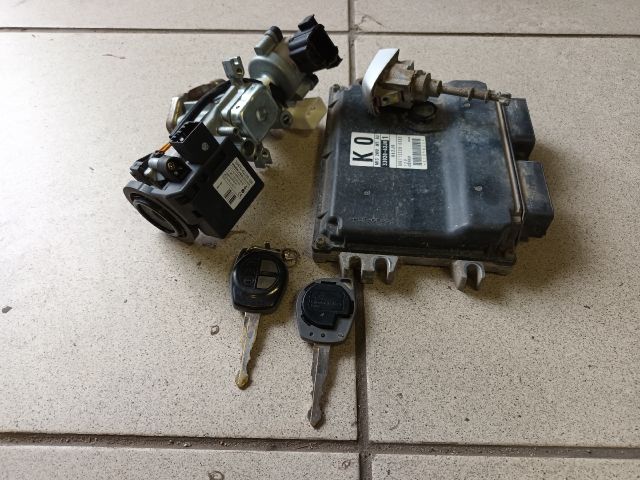 bontott SUZUKI SWIFT III Zárbetét Szett