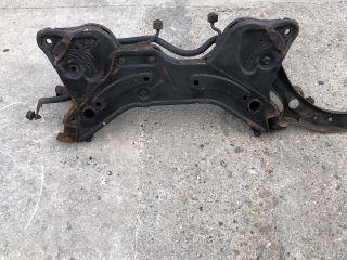 bontott SUZUKI SWIFT IV Első Bölcső