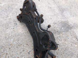 bontott SUZUKI SWIFT IV Első Bölcső