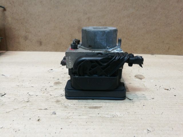 bontott SUZUKI SWIFT IV ABS Kocka