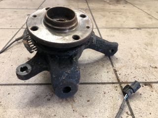 bontott SUZUKI SWIFT IV Bal első Csonkállvány Kerékaggyal