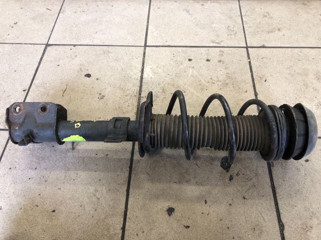 bontott SUZUKI SWIFT IV Bal első Gólyaláb (Lengécsillapító, Rugó)