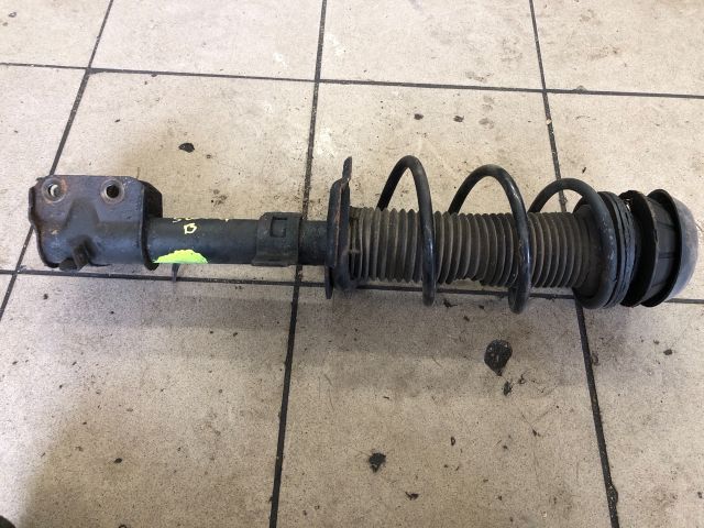 bontott SUZUKI SWIFT IV Bal első Gólyaláb (Lengécsillapító, Rugó)